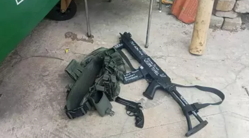 Ledakan SMAN 72 Gegerkan Jakarta: Senjata Mainan & Tulisan Ekstrem Jadi Sorotan Fakta Airsoft gun yang sebelumnya menjadi sorotan publik. (beritasatu.com)