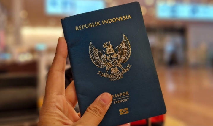 Paspor Elektronik RI Hadir dengan Fitur Keamanan Baru Ilustrasi paspor elektronik RI yang hadir dengan fitur keamanan baru. (kompas.com)