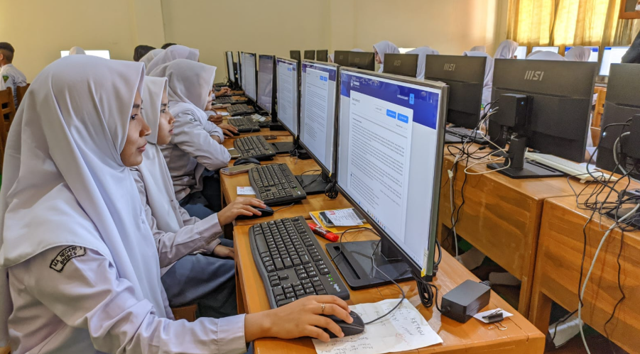 TKA 2025 Digelar di 9.636 Lembaga Islam, Kemenag Siapkan Ujian Digital Serentak Ujian TKA digelar, Kemanag siapkan ujian digital serentak. (kemenag.go.id)