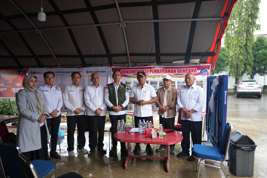 Bupati Solok Bersinar di AGROFEST 2025, Dorong Lompatan Modernisasi Pertanian Bupati Solok tampil memimpin dan memberi arahan pada AGROFEST 2025, menjadi penggerak utama transformasi pertanian modern di Sumatera Barat. Rabu (10/12/2025) (Fhoto : Dioni/Gonews.id)