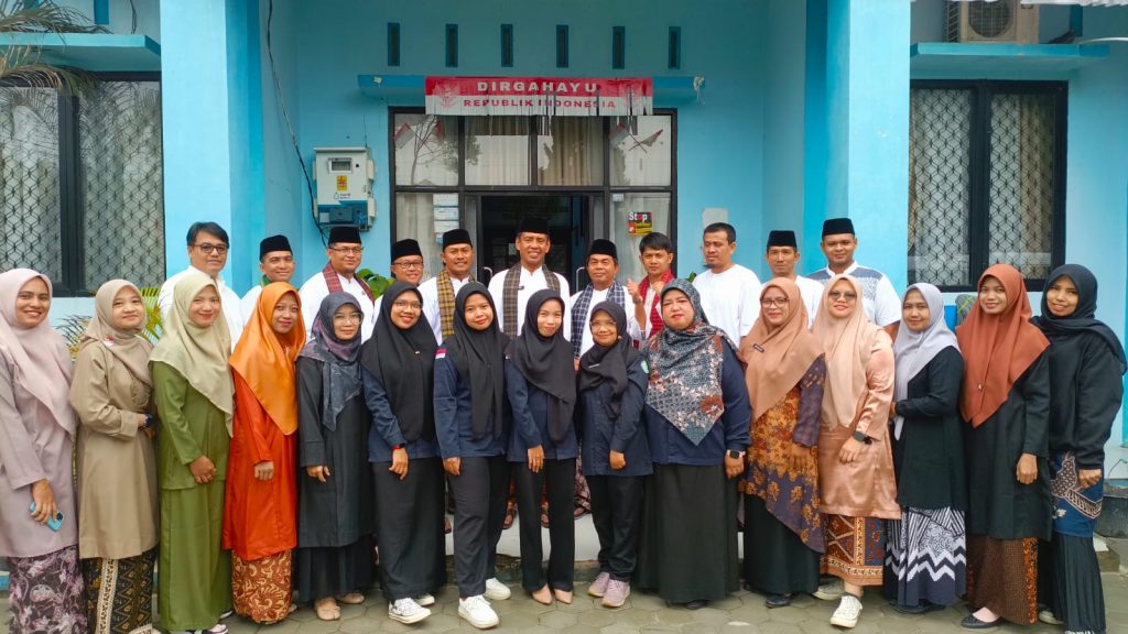 DLH Payakumbuh Sampaikan Ucapan HUT ke-55 Kota Payakumbuh Kepala DLH Delni Putra dan keluarga besar DLH mengucapkan selamat Hari Jadi Kota Payakumbuh ke-55 tahun.