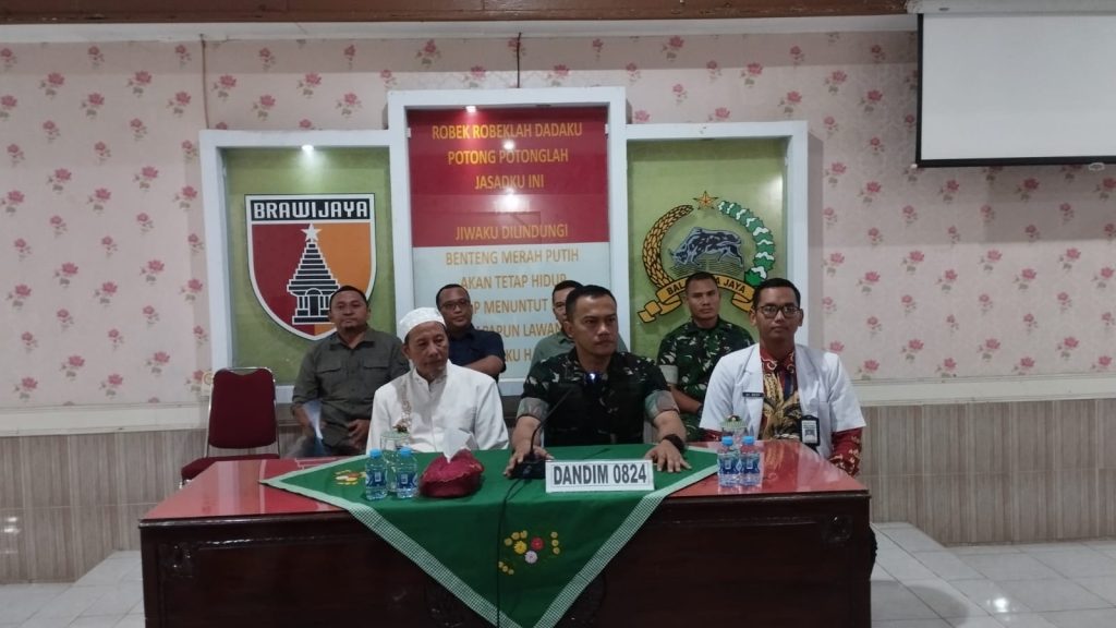 Komandan Kodim 0824 Jember Saat pres konfren Dinas aula makodim 0824