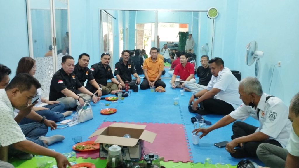 KONI Jember Evaluasi Cabor Kempo, Siapkan Strategi Menuju Porprov 2027 Ketua KONI Jember beserta Pengurus gelar monitoring ke Cabor Kempo (foto: Edi Mulyono/GOnews.id)