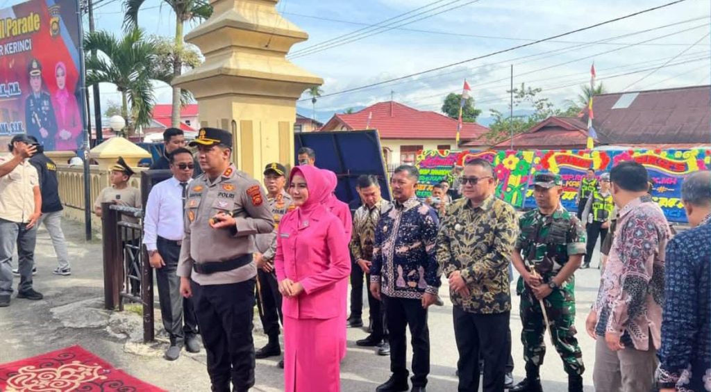 Wali Kota Hadiri Sambut Kapolres Kerinci Baru penyambutan Kapolres Kerinci yang baru, AKBP Ramadhanil, Sabtu (17/1/2026)