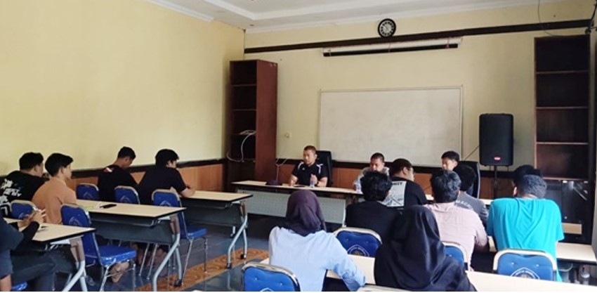 FPIK UB gelar Research Motivation Session untuk tingkatkan kemampuan riset dan publikasi ilmiah mahasiswa.