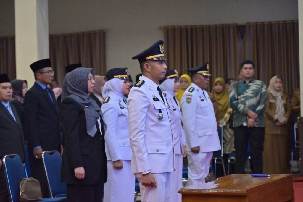 Pemko Payakumbuh Tegaskan Sistem Merit Penempatan Pejabat Keterangan Fhoto : Pelantikan pejabat di lingkungan Pemerintah Kota Payakumbuh yang dilaksanakan oleh Sekretaris Daerah atas izin Wali Kota, sebagai bagian dari penerapan sistem merit dalam penempatan ASN. Rabu (4/1/2026) (Fhoto:Dioni/Gonewa.id)