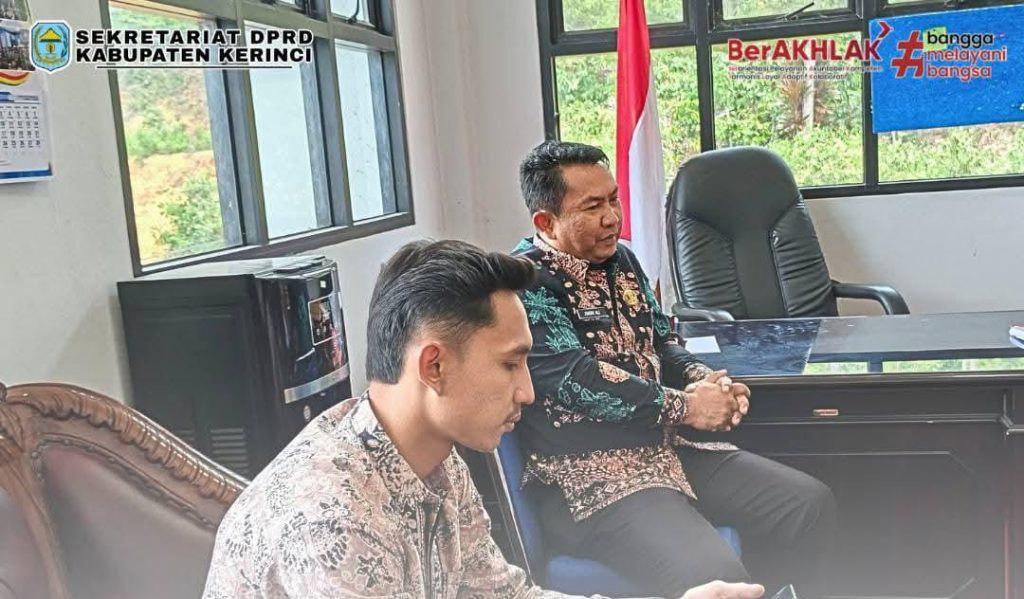 DPRD Kerinci Sambut Kunker DPRD Pesisir DPRD Kerinci menerima kunjungan kerja DPRD Pesisir Selatan