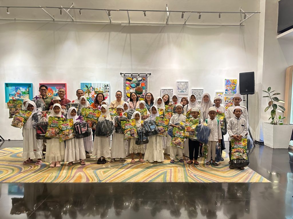 ARTOTEL TS Suites Surabaya gelar buka bersama dan santunan untuk 23 anak Panti Asuhan Yayasan Al Ikhlas