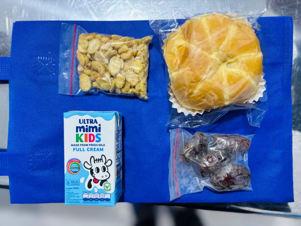 Ramadan Penuh Gizi, 2.093 Paket MBG Menu Kering Disalurkan ke Pelajar Pujer Ramadan Penuh Gizi, 2.093 Paket MBG Menu Kering Disalurkan ke Pelajar Pujer