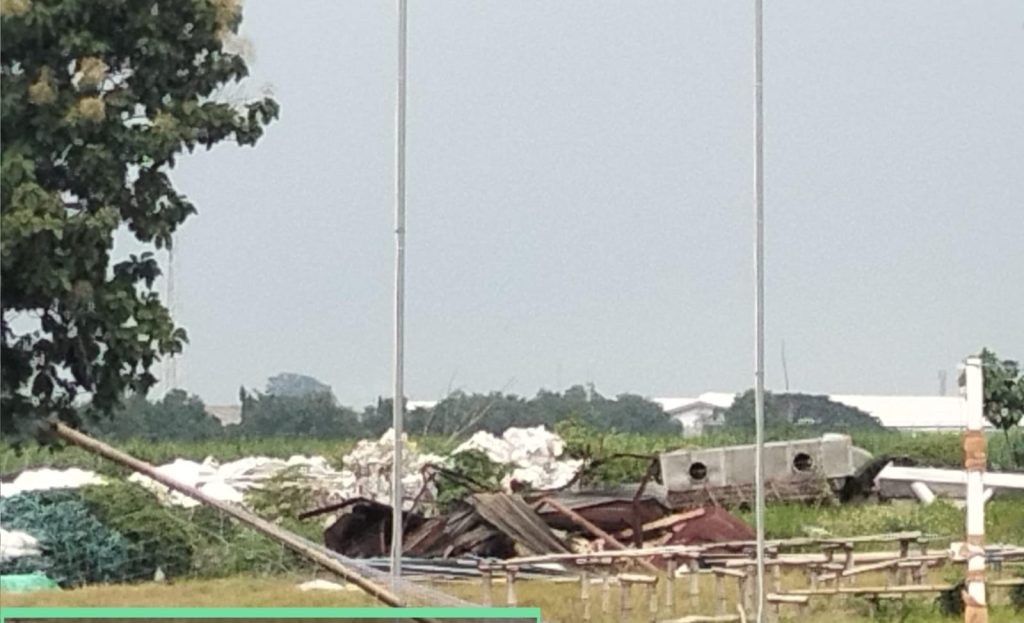 Lapangan Desa Sebani Sidoarjo diduga dialihfungsikan jadi penimbunan rongsokan besi,