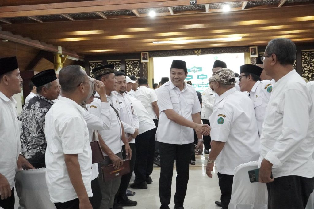 Bupati Subandi Sosialisasikan Aturan Baru LKD Desa Bupati Subandi