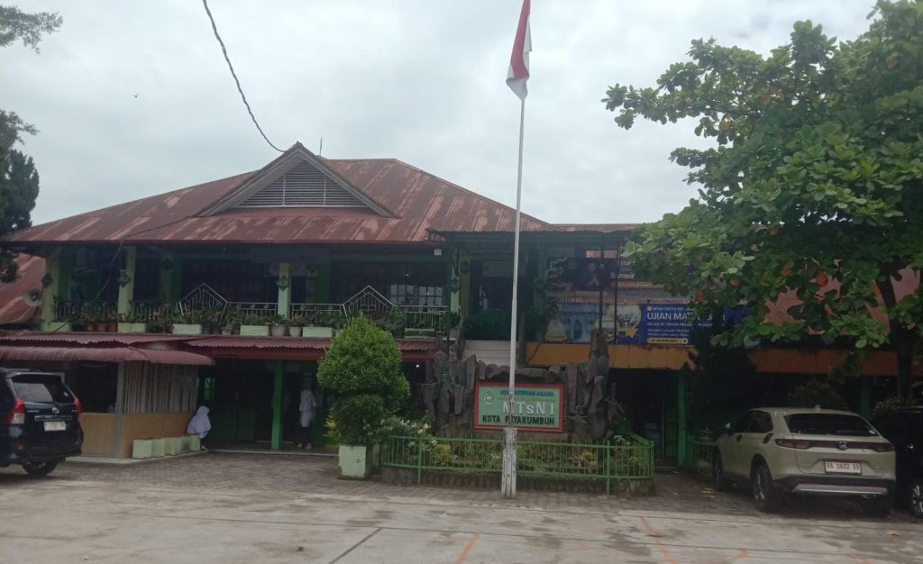 Gedung MTsN 1 Payakumbuh di Kota Payakumbuh, Sumatera Barat. Senin (9/3/2026). ( Fhoto : Dioni/Gonews.id)