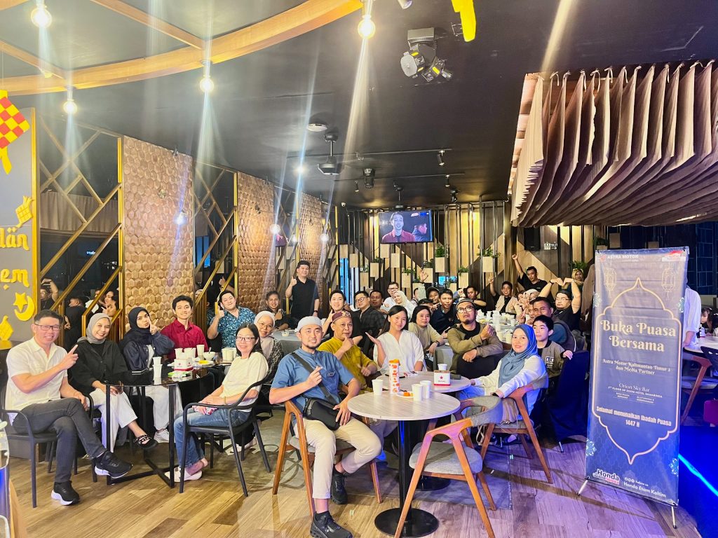 Astra Motor Kalimantan Timur 2 kembali menggelar acara Buka Puasa Bersama rekan media partner dan vlogger lokal yang telah dilaksanakan pada Kamis (13/03) lalu di Zoom Hotel Samarinda
