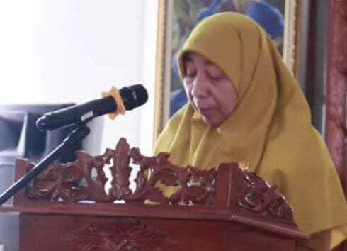 RSUD M Natsir Siaga 24 Jam Sambut Lebaran 1447 H Direktur RSUD M. Natsir Solok, dr. Elvi Fitraneti, memastikan kesiapan pelayanan kesehatan jelang Idul Fitri 1447 H dengan siaga 24 jam di IGD dan layanan penunjang. Selasa (17/3/2026) (Fhoto: Dioni/Gonews.id)