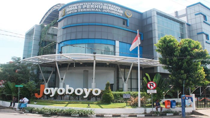 Dishub Surabaya Siapkan Parkir KBS Saat Lebaran Terminal Intermoda Joyoboyo (TIJ), Jalan Joyoboyo, Kelurahan Sawunggaling, Kecamatan Wonokromo, Surabaya, Rabu (18/3/2026)