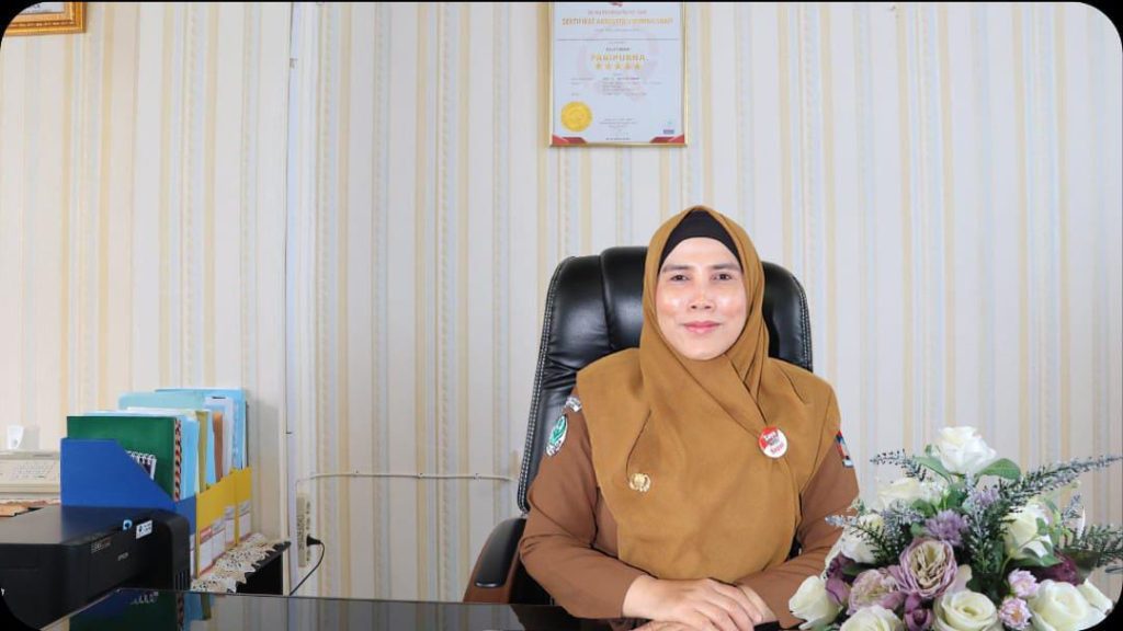 Direktur RSUD Rasidin Padang, dr. Lismawati, memastikan kesiapan pelayanan kesehatan selama Idul Fitri 1447 H agar tetap optimal dan prima bagi masyarakat. Jum'at (20/3/2026) Fhoto : Dioni/Gonews.id)