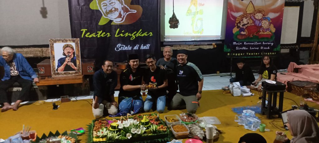 Dari kiri Dananjaya Gesit Sindhunata Gesit,mas pay dan Ario Bimo gesit (GanangGOnews.id)