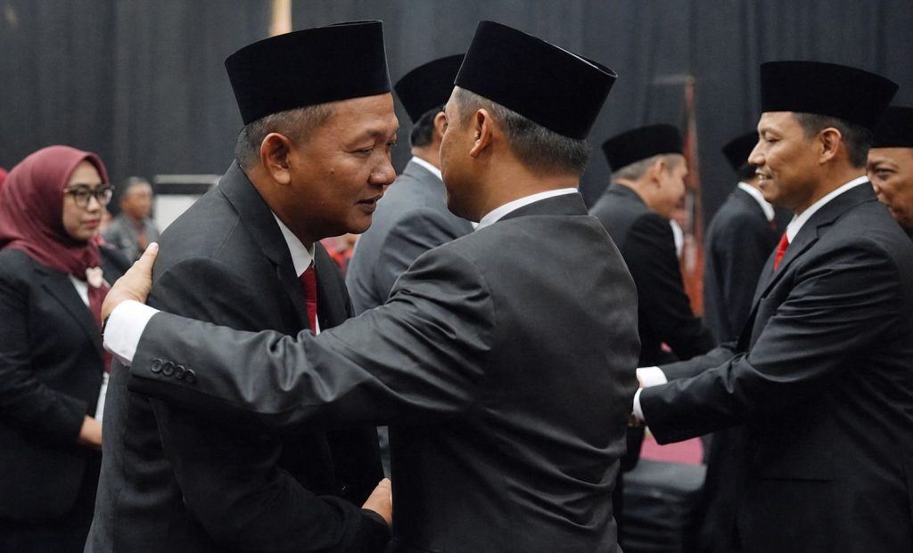 Caption : Rudiyanto Mantan Sekda Bersama Walikota Pasuruan.