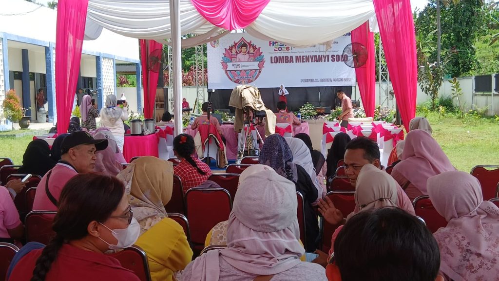 Kegiatan pelaksanaan Festival lomba Seni dan Sastra Siswa Nasional tingkat SD Kabupaten Jember. Foto Edi Mulyono