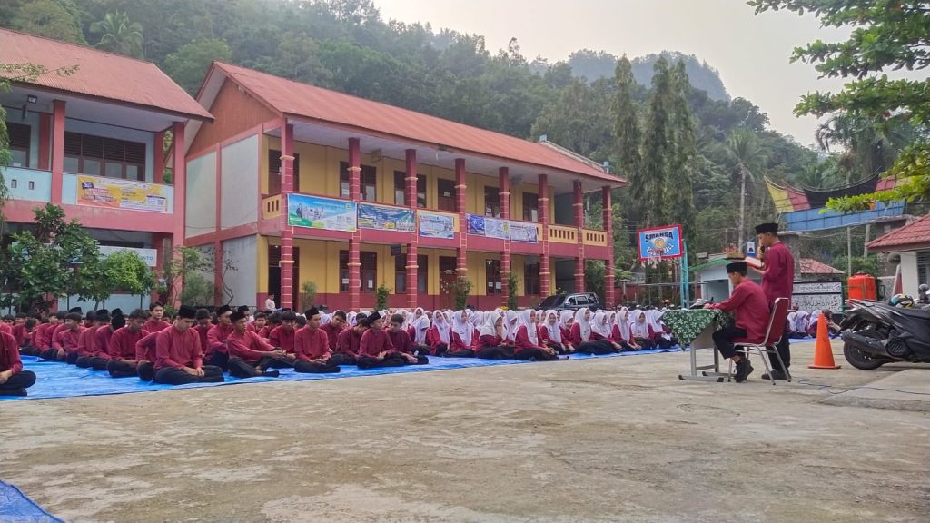 65 Siswa SMAN 1 Sawahlunto Lulus SNBT 2026, Tembus PTN Favorit hingga Kedokteran Unand SMAN 1 Sawahlunto sebagai pusat kegiatan belajar mengajar dan administrasi sekolah. Selasa (26/5/2026) (FOTO: Dioni/Gonews.id)