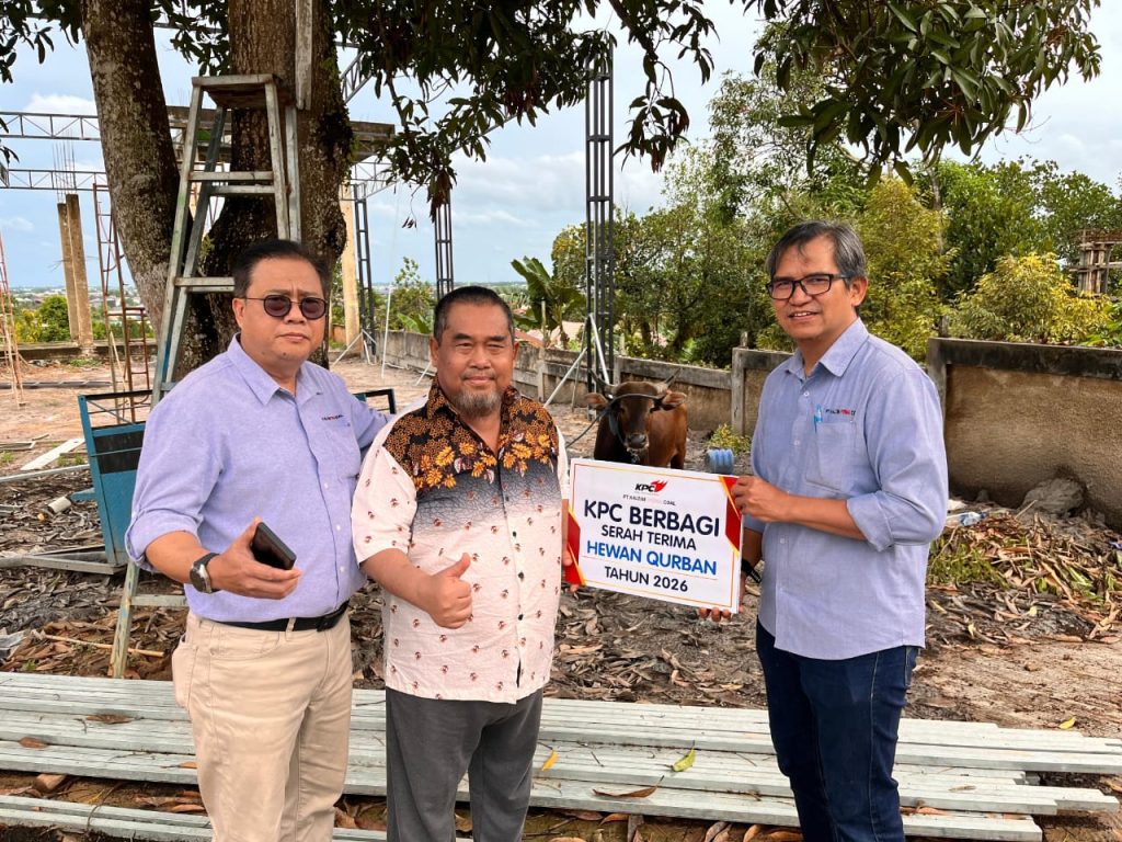 KPC Salurkan 65 Hewan Kurban untuk Warga Kaltim KPC menyalurkan 65 sapi kurban bagi masyarakat Kutai Timur dan Kalimantan Timur menjelang Idul Adha 1447 H