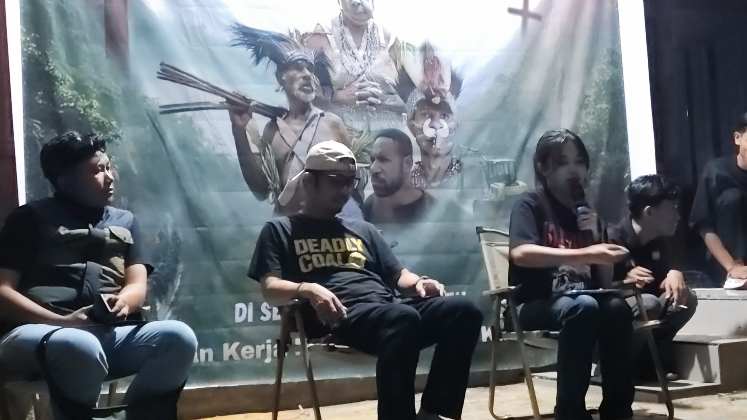 Suasana Diskusi usai nobar film pesta babi