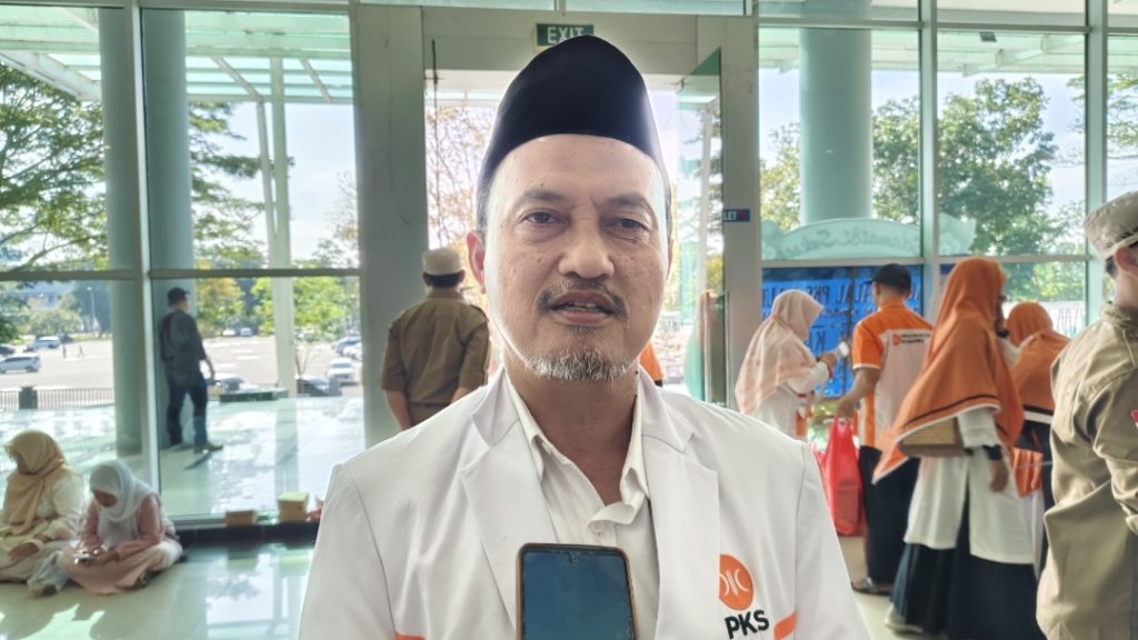 Saeful Rizal Ajak Warga Bontang Teladani Keikhlasan Nabi Ibrahim pada Iduladha 1447 H Ketua DPD PKS Kota Bontang Saeful Rizal