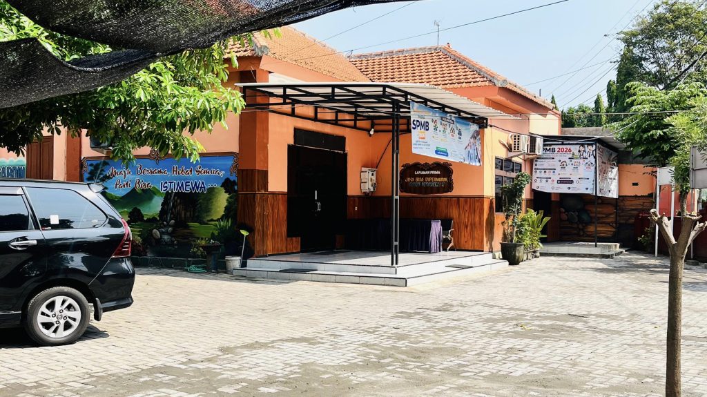 Dugaan Pungli Cabdindik Mojokerto Tuai Kritik Cabang Dinas Pendidikan Wilayah Kabupaten dan Kota Mojokerto (di bawah Dinas Pendidikan Provinsi Jawa Timur) di Hayam Wuruk No.66, Mergelo, Magersari, Kec. Magersari, Kota Mojokerto (AN/GOnews.id)
