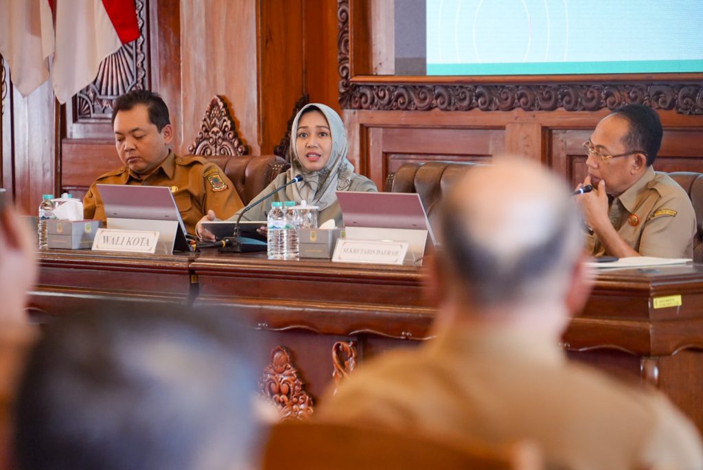 Ekonomi Kota Mojokerto Tumbuh 6,05 Persen pada 2026 Wali Kota Mojokerto Ika Puspitas
