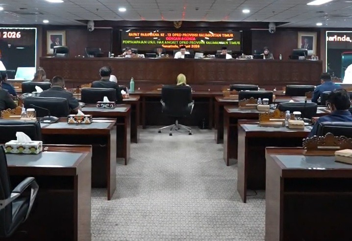 Hak Angket Kaltim di Persimpangan, Antara Transparansi Publik dan Kalkulasi Politik Suasana Sidang Paripurna di Gedung DPRD Kaltim