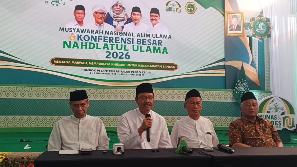 PBNU Gelar Munas dan Kombes Jelang Muktamar di Ponpes Al Falah Kediri Sekretaris Jenderal PBNU, dr. KH Ahmad Said Usni, bersama Katib Aam PBNU KH Ahmad Said Asrori, Ketua Organizing Committee Saifullah Yusuf, dan Sekretaris Steering Committee Prof. Moh. Nuh menyampaikan sejumlah agenda strategis Dalam Musyawarah Nasional (Munas) Alim Ulama dan Kongres Besar (Kombes) 2026