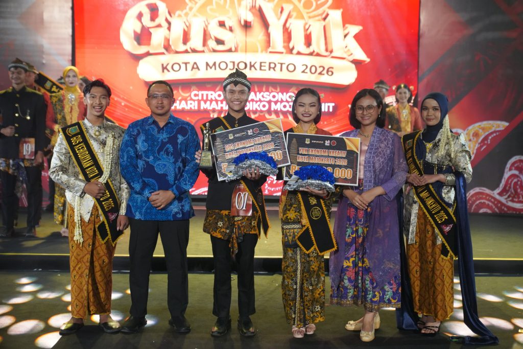 Gus Kevin dan Yuk Shafia bersama Dandim 0815 Mojokerto, Letkol Inf Abi Swanjoyo, S.Hub.Int dan Ketua Persit Kartika Chandra Kirana Cabang XXX Kodim 0815 Mojokerto Ibu Anjani Abi Swanjoyo (ist)