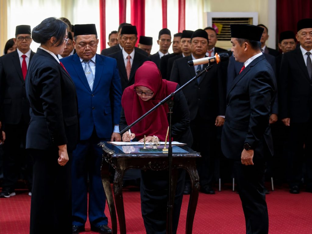 Suasana Prosesi pelantikan dan pengambilan sumpah di gedung gradika. (Foto: Mufida/GOnews.id)