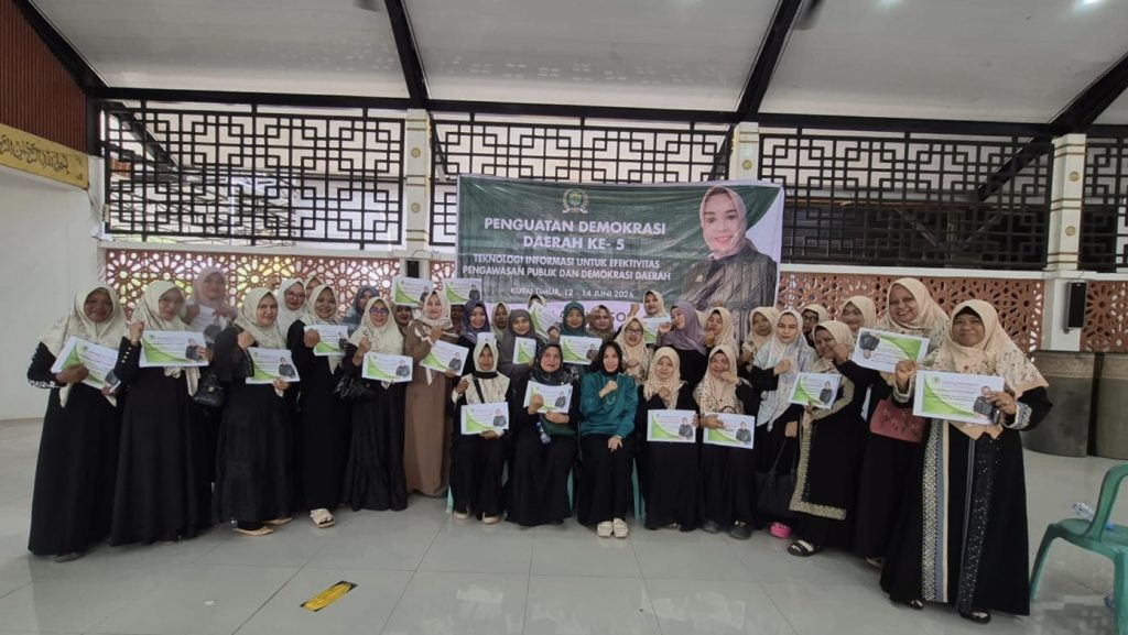 Gelar PDD di Sangatta, Sulasih Tekankan Pentingnya Literasi Digital untuk Demokrasi Sehat Sulasih, Anggota DPRD Kaltim saat menggelar PDF di Sangatta Kutai Timur, Minggu (14/6/2026) (wahyu/GOnews.id)