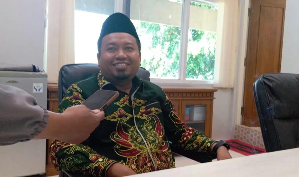 Bosda Madin Rp4,2 Miliar Cair, Pemkab Bondowoso Tetap Prioritaskan Pendidikan Keagamaan di Tengah Efisiensi APBD Wakil Bupati Pastikan Bosda Madin cair saat dikonfirmasi. Jum'at Malam 3/7/2026.