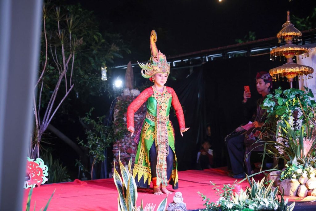 Pekan Kunang-Kunang Kebudayaan 2026 Hidupkan Seni dan Kepedulian Lingkungan di Jember Pagelaran Pekan Kunang-Kunang Kebudayaan 2026. Foto Diskominfo