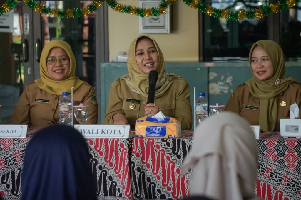 Pro Bestari 2026 Dibuka, Pemkot Mojokerto Dukung Kuliah Mahasiswa Wali Kota Mojokerto, Ika Puspitasari