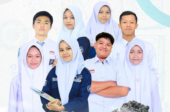 SMAN 1 Lareh Sago Hat-trick Juara Umum OSN-K keterangn fhoto : Siswa SMAN 1 Lareh Sago Halaban menunjukkan prestasi gemilang dalam ajang OSN-K. Selasa (14/7/2026) (Fhoto : Dioni/Gonews.id)