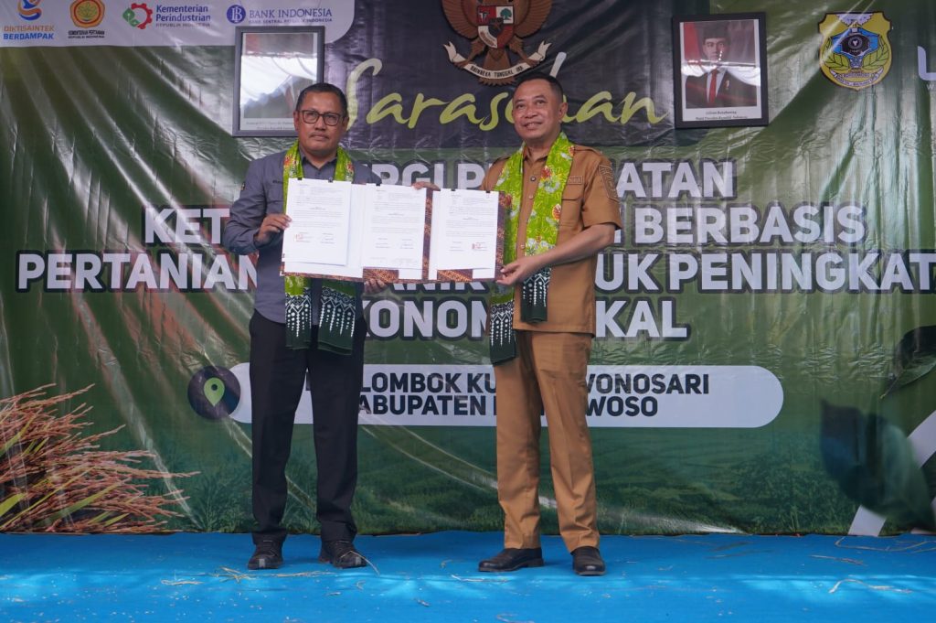 Bondowoso Perkuat Pertanian Organik Demi Swasembada KH Abdul Hamid Wahid saat membuka kegiatan Sinergi Penguatan Ketahanan Pangan melalui Pengembangan Tanaman Pangan Berbasis Organik di Gapoktan Al Barokah, Desa Lombok Kulon, Kecamatan Wonosari, Senin (20/7/2026).