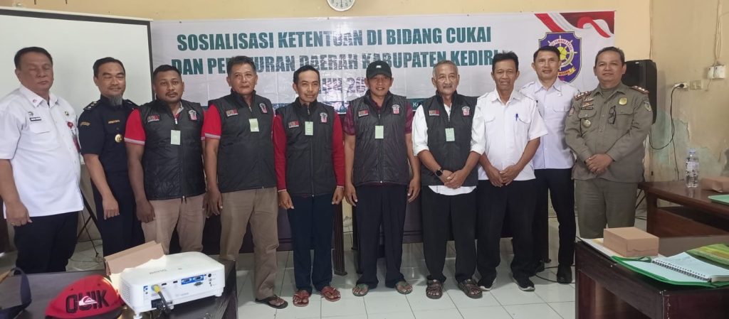 Pelaku usaha, penjual rokok, UMKM, tokoh pemuda serta tokoh masyarakat ikuti sosialisasi Undang-undang Cukai