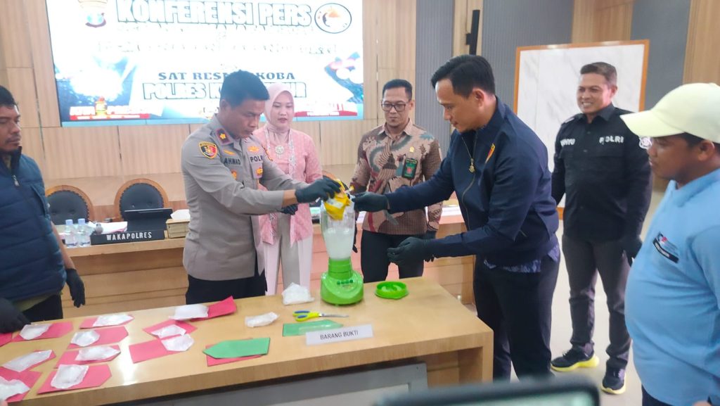 Polres Kutim Musnahkan 885,99 Gram Sabu Pemusnahan Barang Bukti Tindak Pidana Narkoba Polres Kutai Timur (Wa/GOnews.id)