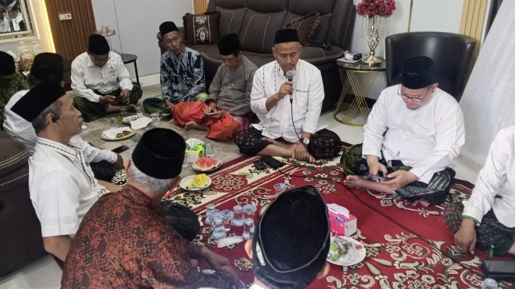 Rapat konsolidasi pengurus PCNU Jombang bersama tim panitia lokal yang dipimpin Gus Rozaq untuk mematangkan pelaksanaan Muktamar ke-35 NU pada 27–31 Agustus 2026. Foto: Istimew
