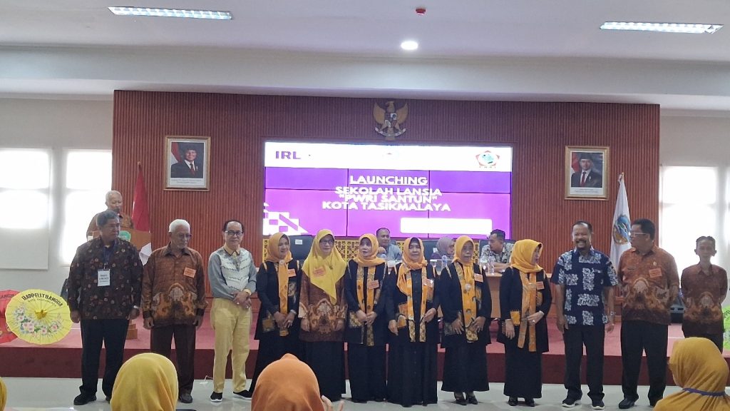 Desa Cigunung Luncurkan Sekolah Lansia Bahagia Al-Mu’minin