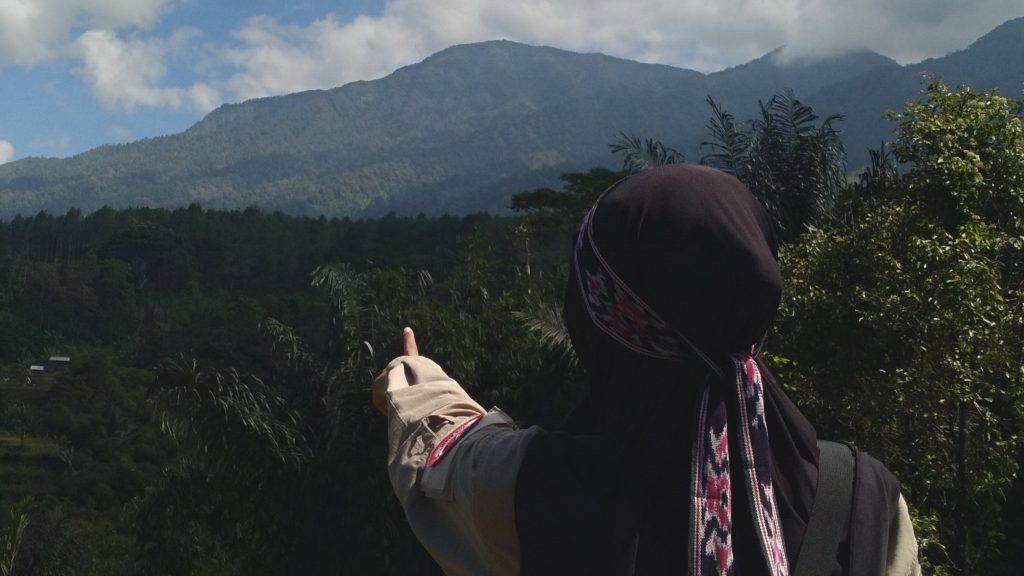 Ketika Perempuan Mencari Pengakuan, Fitrah Menjadi Jalan Pulang