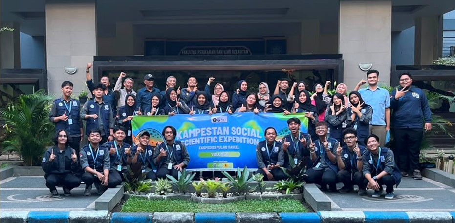Mahasiswa PSP FPIK UB Bawa Inovasi Perikanan dan Pendidikan ke Pulau 3T di Sumenep Sebanyak 25 mahasiswa PSP FPIK UB akan menjalankan misi pengabdian di Pulau Saseel setelah secara resmi dilepas pada Selasa (30/6)