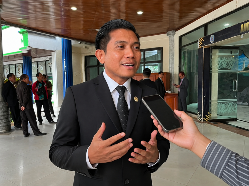 Andi Faiz: Homestay di Laut Harus Taat Pajak Ketua DPRD Bontang, Andi Faizal Sofyan Hasdam