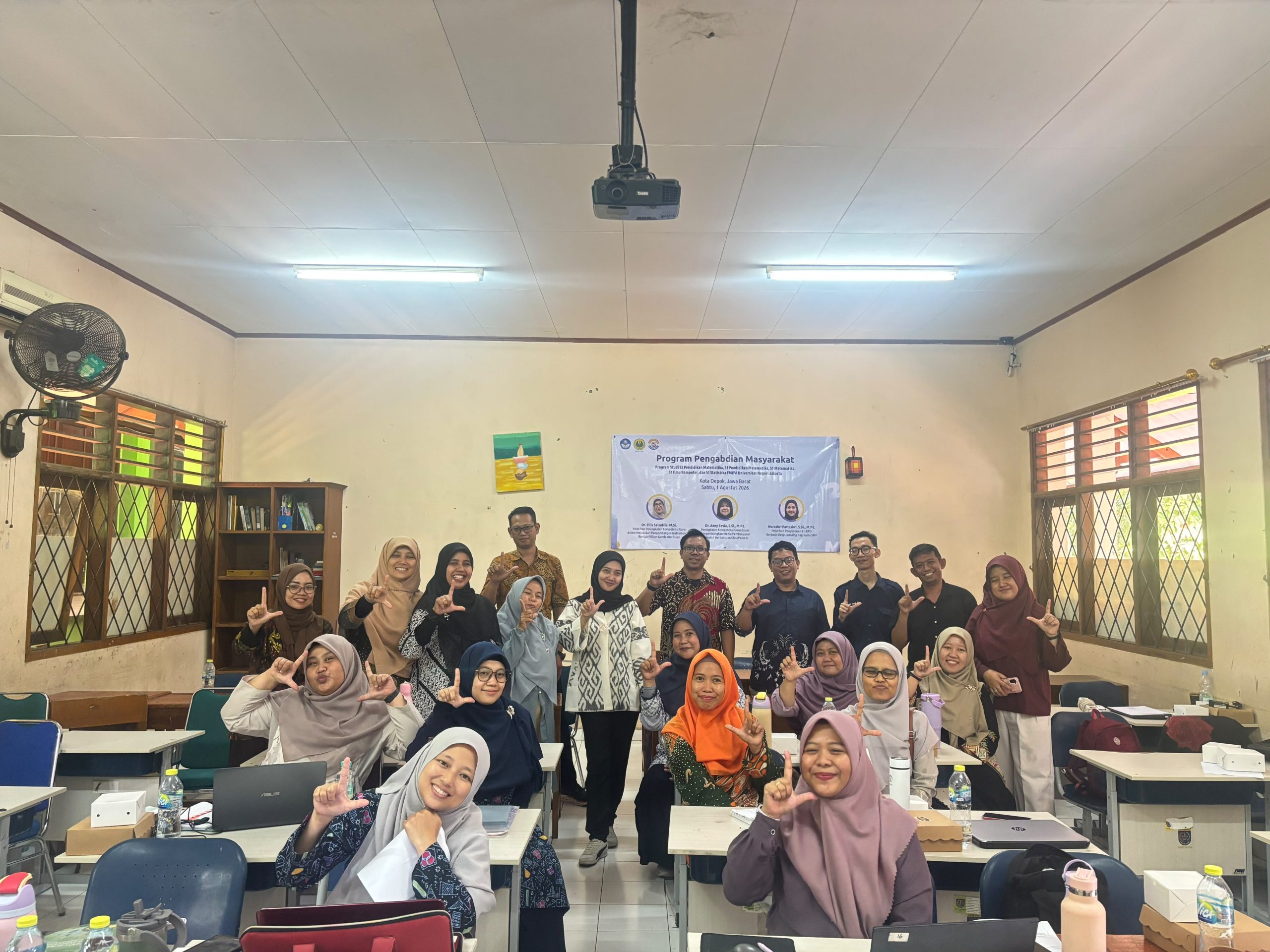 UNJ melatih guru MGMP Matematika SMP Kota Depok menyusun E-LKPD interaktif berbasis pembelajaran mendalam
