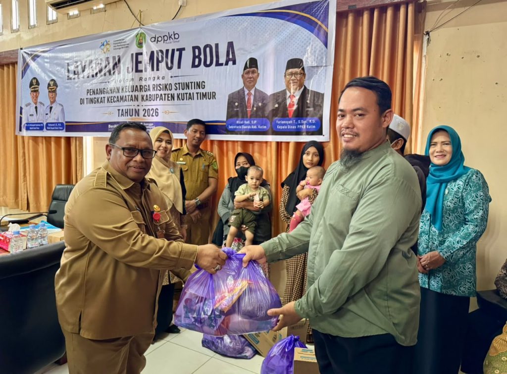 Jemput Bola KRS Bengalon Perkuat Cegah Stunting Pelaksana Harian Kepala DPPKB Kutai Timur yang juga Sekretaris Tim Percepatan Penurunan Stunting (TPPS) Kutim, Yuriansyah