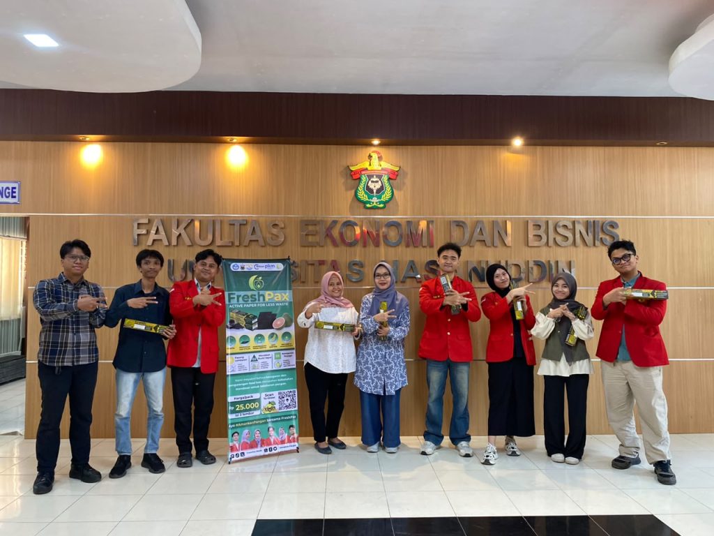 Keren! Tim PKM-K UNHAS Resmi Luncurkan FreshPax, Inovasi Lembaran Kertas Aktif Penyerap Etilen Berbahan Kulit Jeruk Pomelo Tim Program Kreativitas Mahasiswa Bidang Kewirausahaan (PKM-K) Universitas Hasanuddin