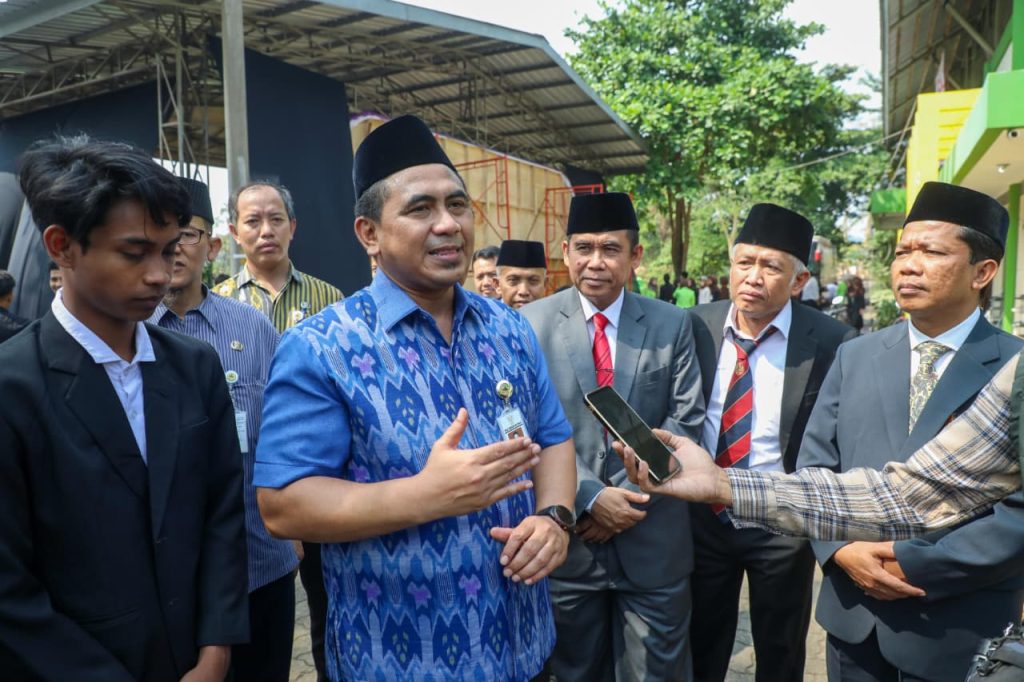 Gus Yasin Ajak Mahasiswa Bedah Rob hingga Tuntas Wakil gubernur Jateng Taj Yasin Maimoen di kampus 3 UIN Walisongo Semarang (GOnews.id)